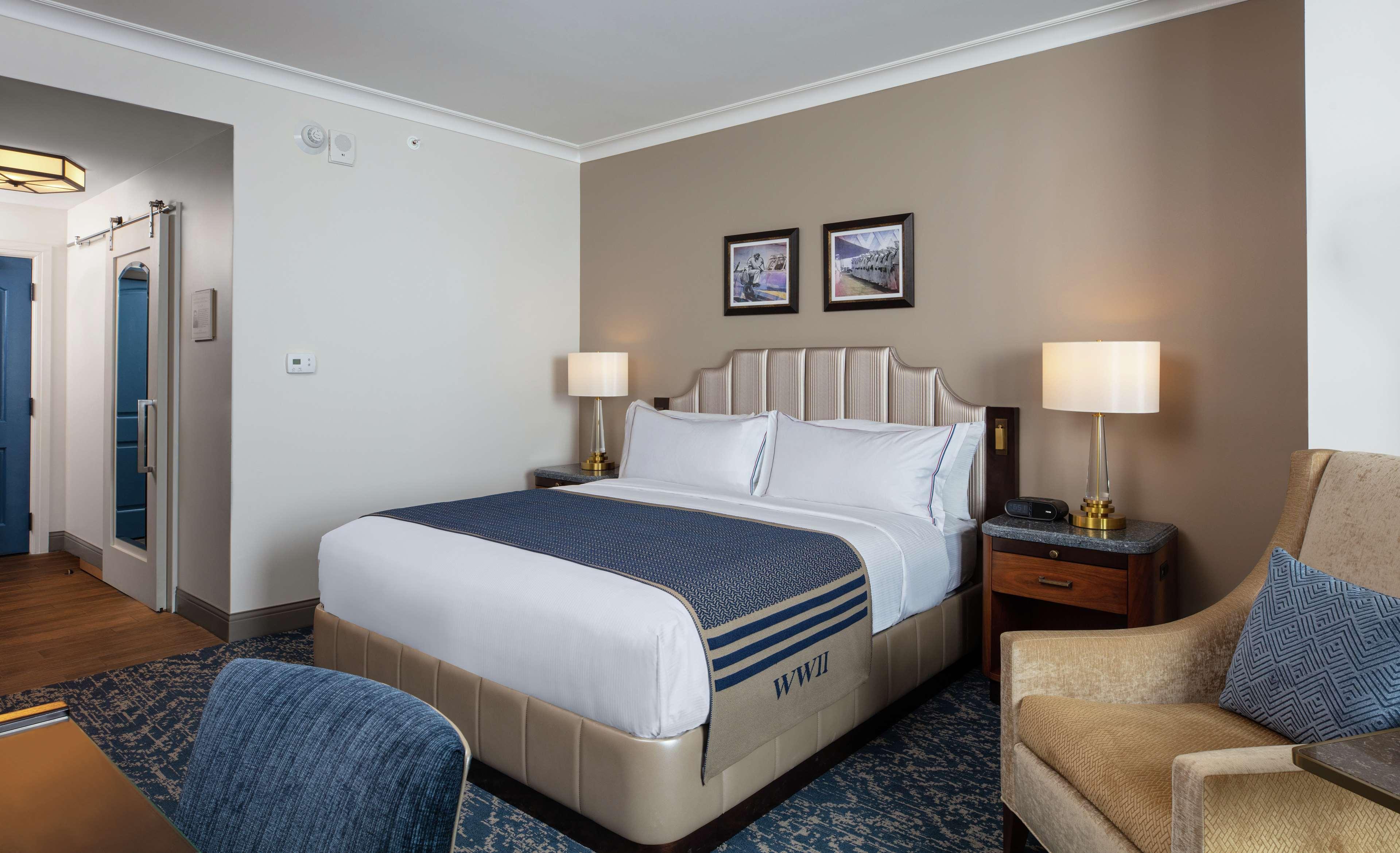 The Higgins Hotel New Orleans, Curio Collection By Hilton מראה חיצוני תמונה