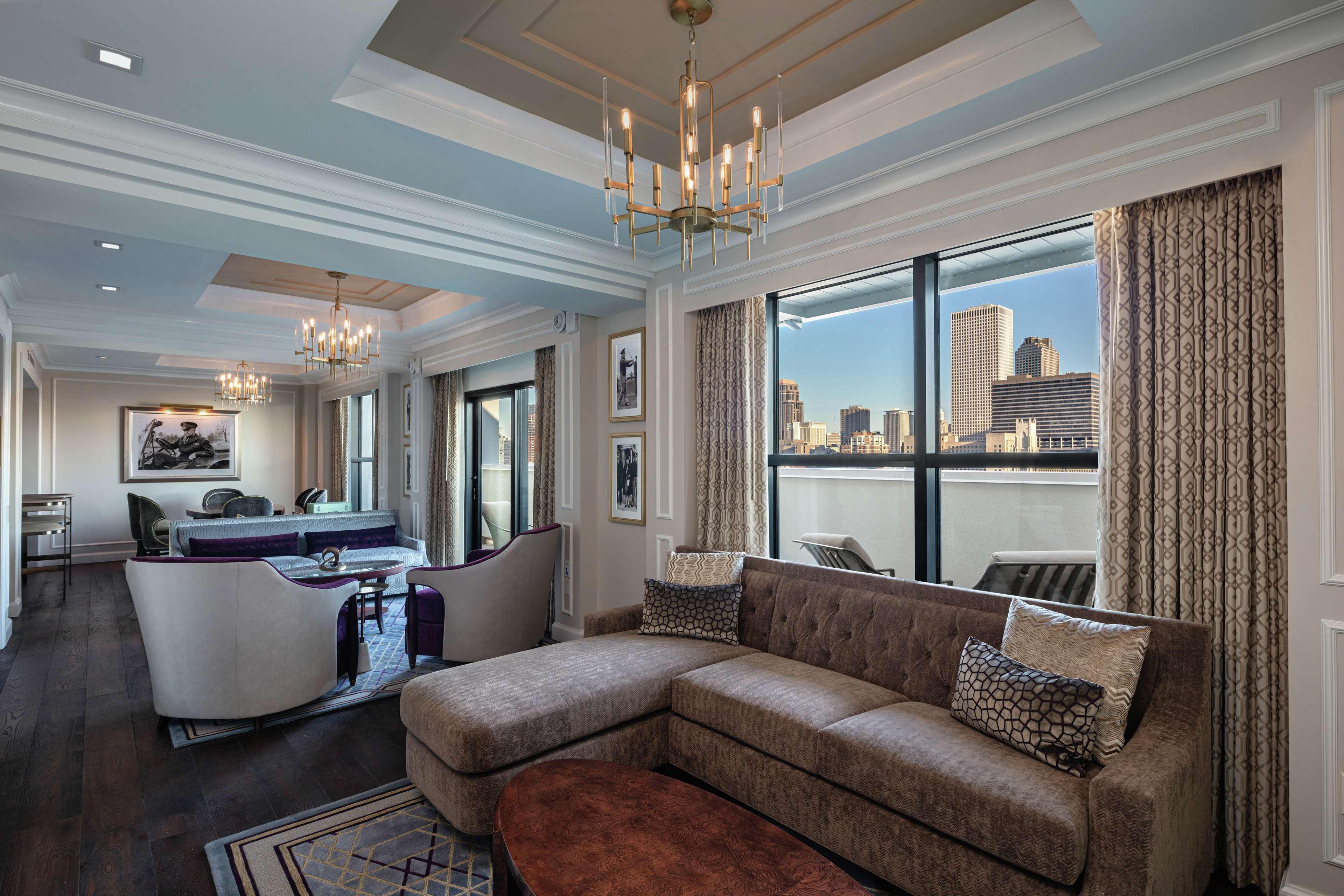 The Higgins Hotel New Orleans, Curio Collection By Hilton מראה חיצוני תמונה