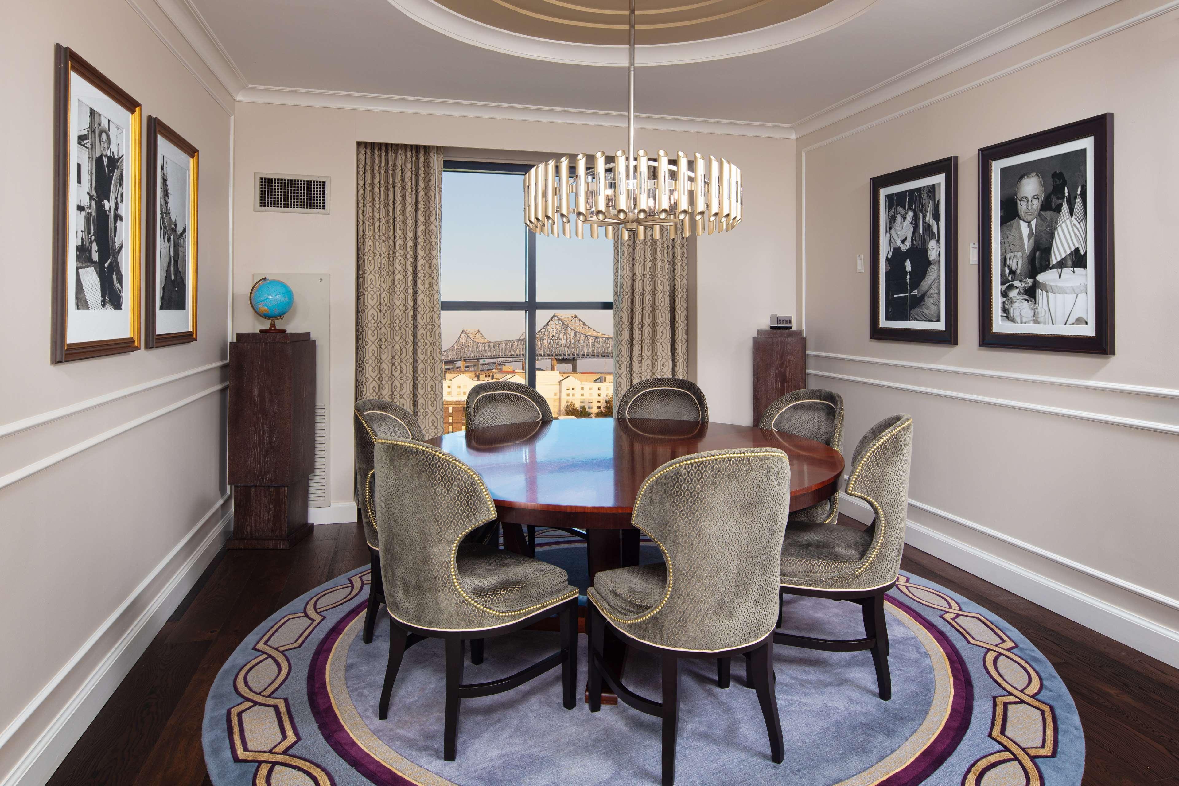 The Higgins Hotel New Orleans, Curio Collection By Hilton מראה חיצוני תמונה
