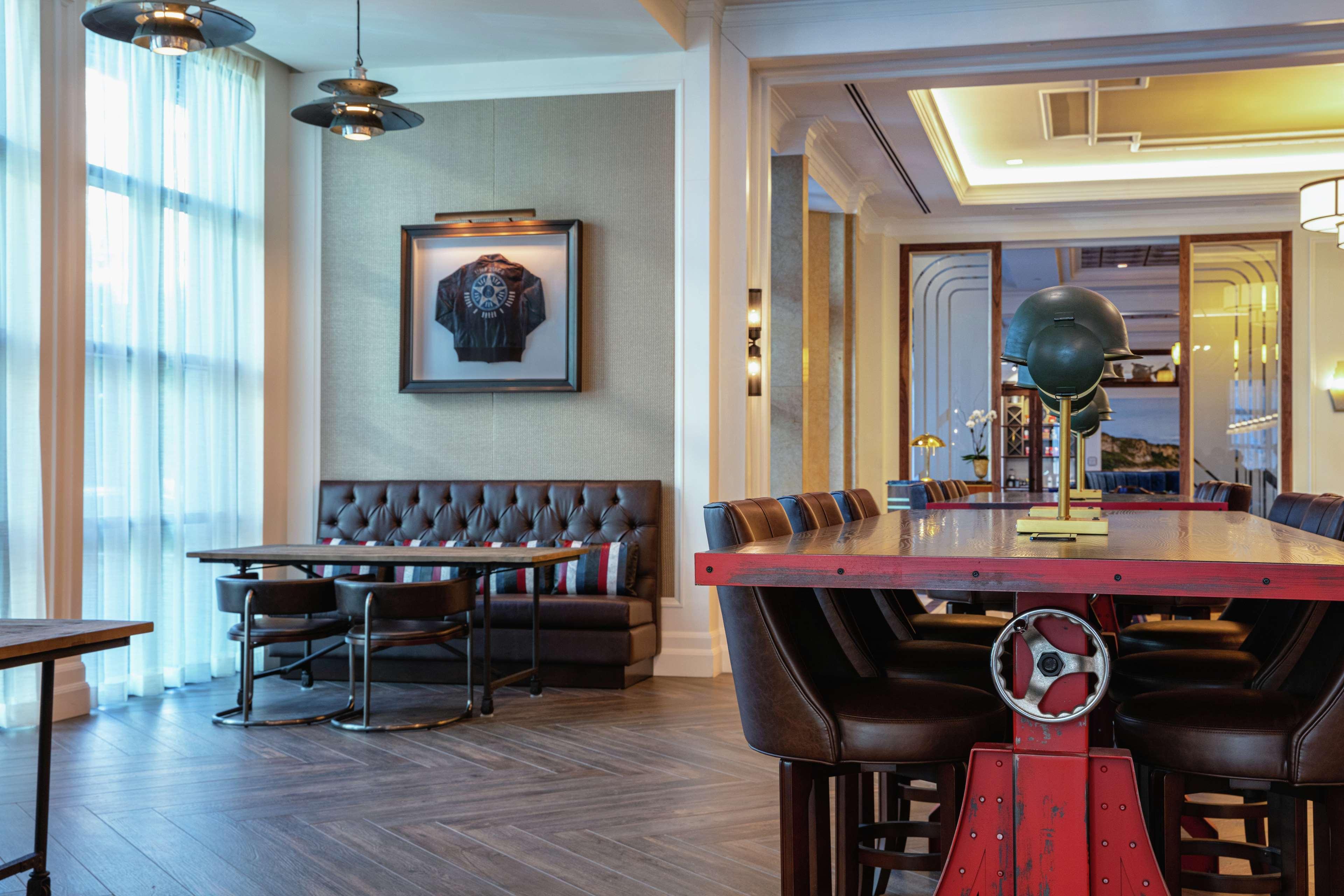 The Higgins Hotel New Orleans, Curio Collection By Hilton מראה חיצוני תמונה