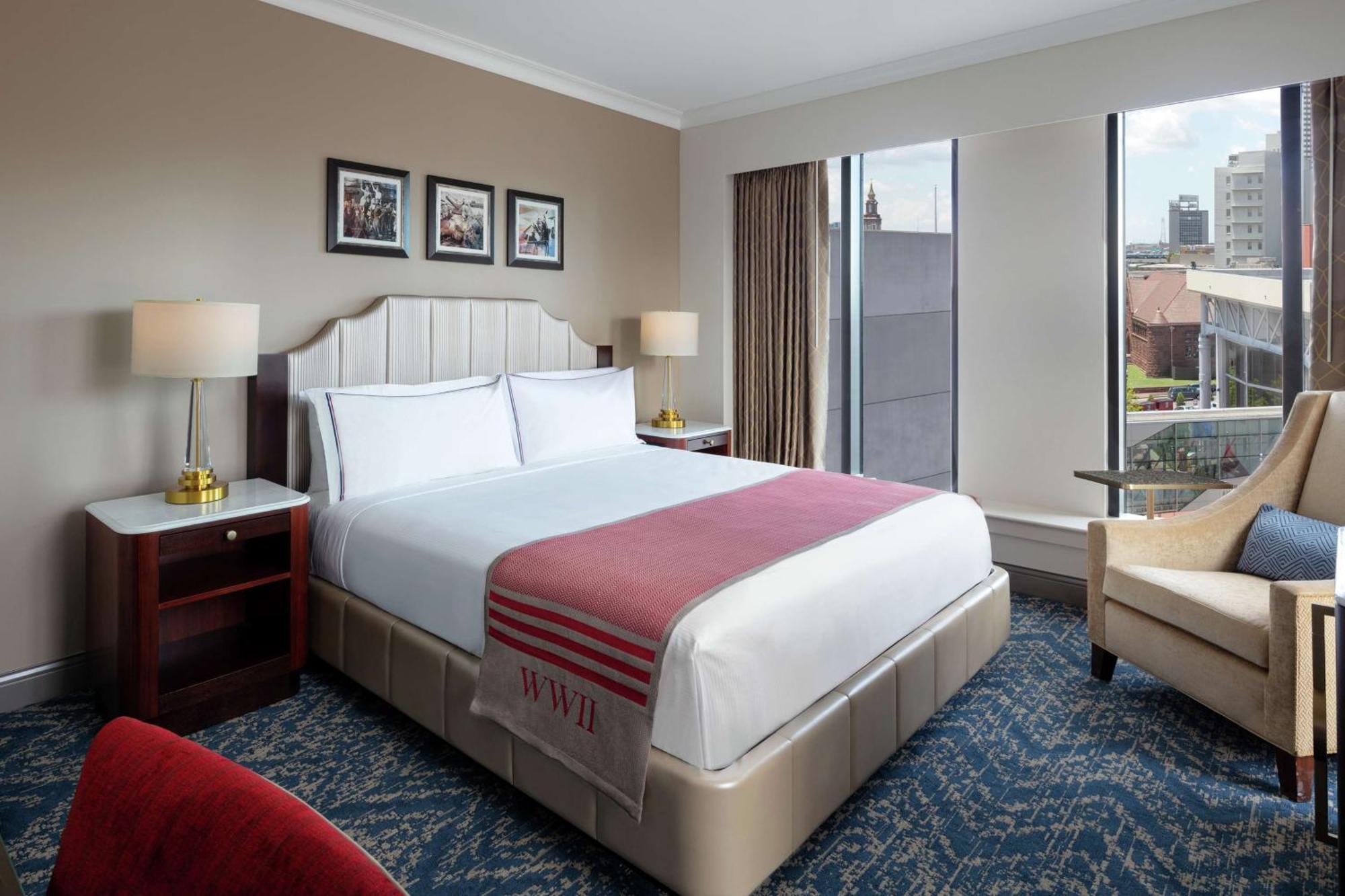 The Higgins Hotel New Orleans, Curio Collection By Hilton מראה חיצוני תמונה