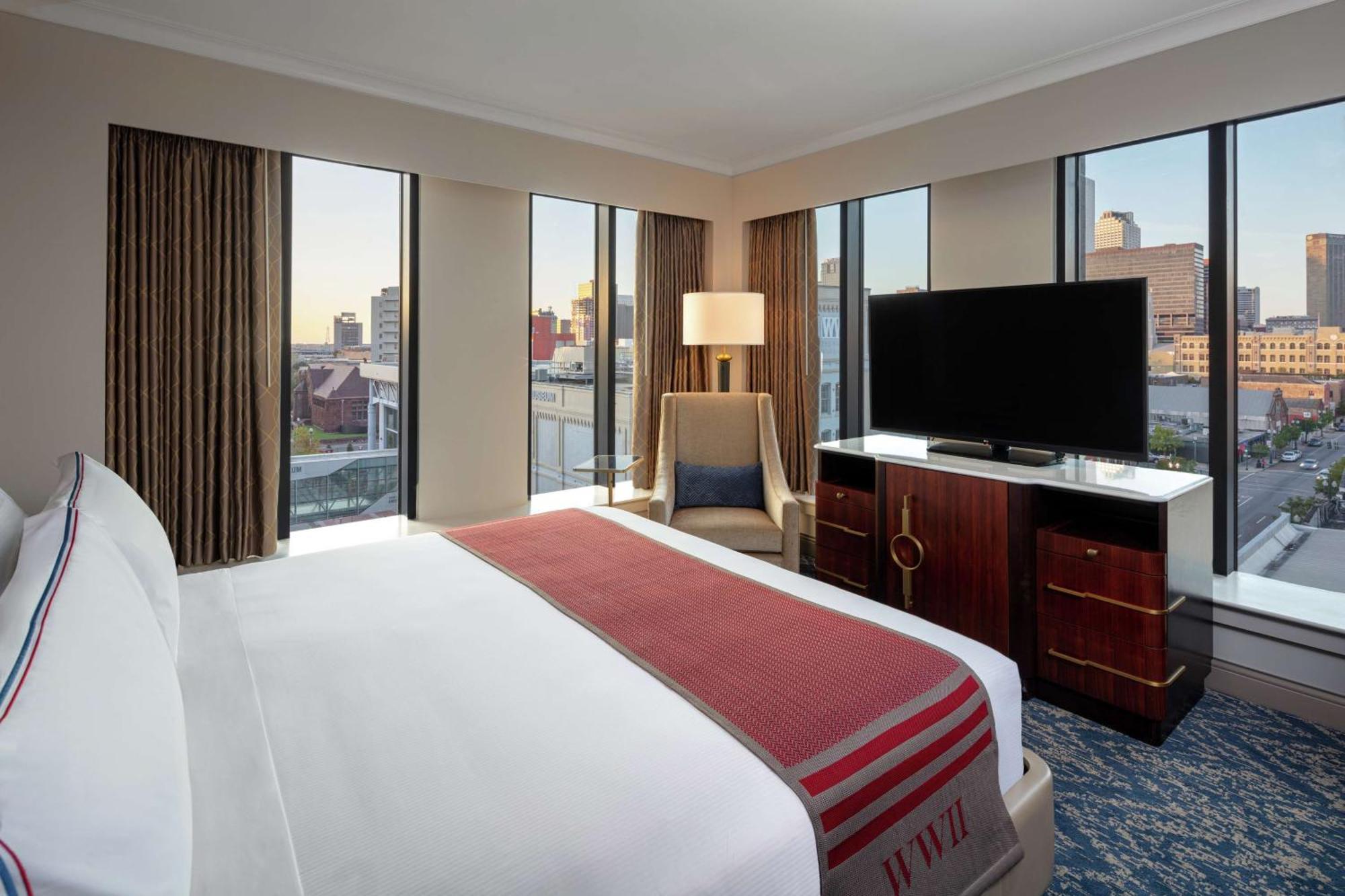 The Higgins Hotel New Orleans, Curio Collection By Hilton מראה חיצוני תמונה